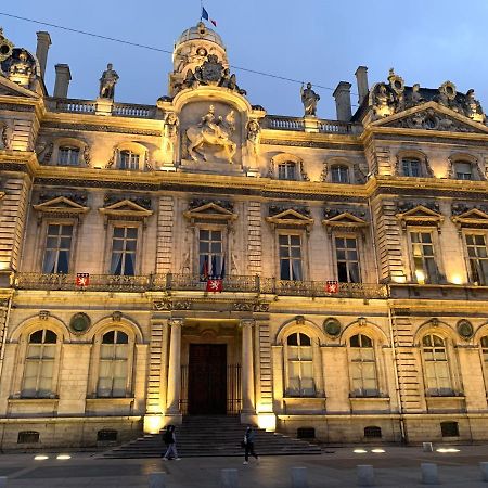 Gite Du Vieux リヨン エクステリア 写真