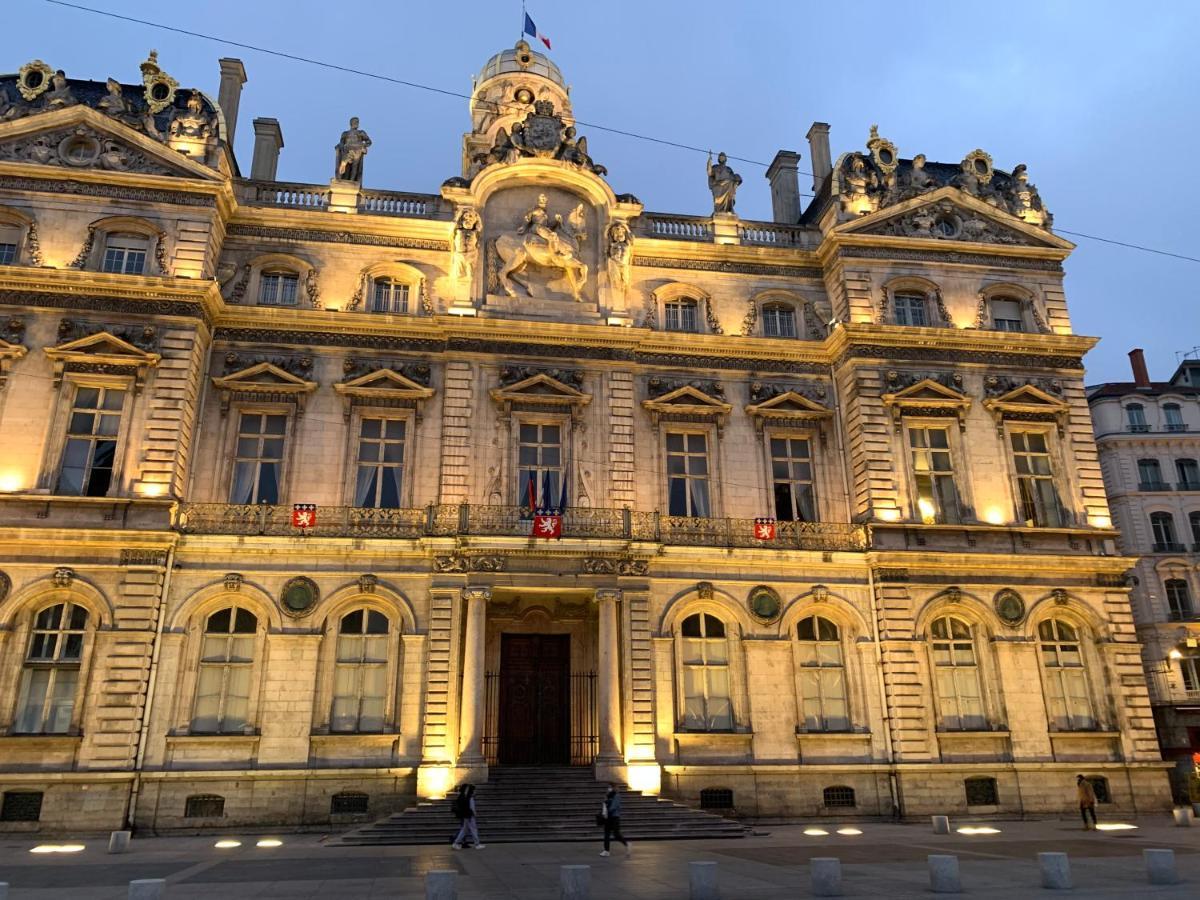 Gite Du Vieux リヨン エクステリア 写真